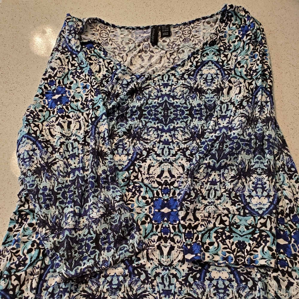 EUC Cynthia Rowley Flowy Top